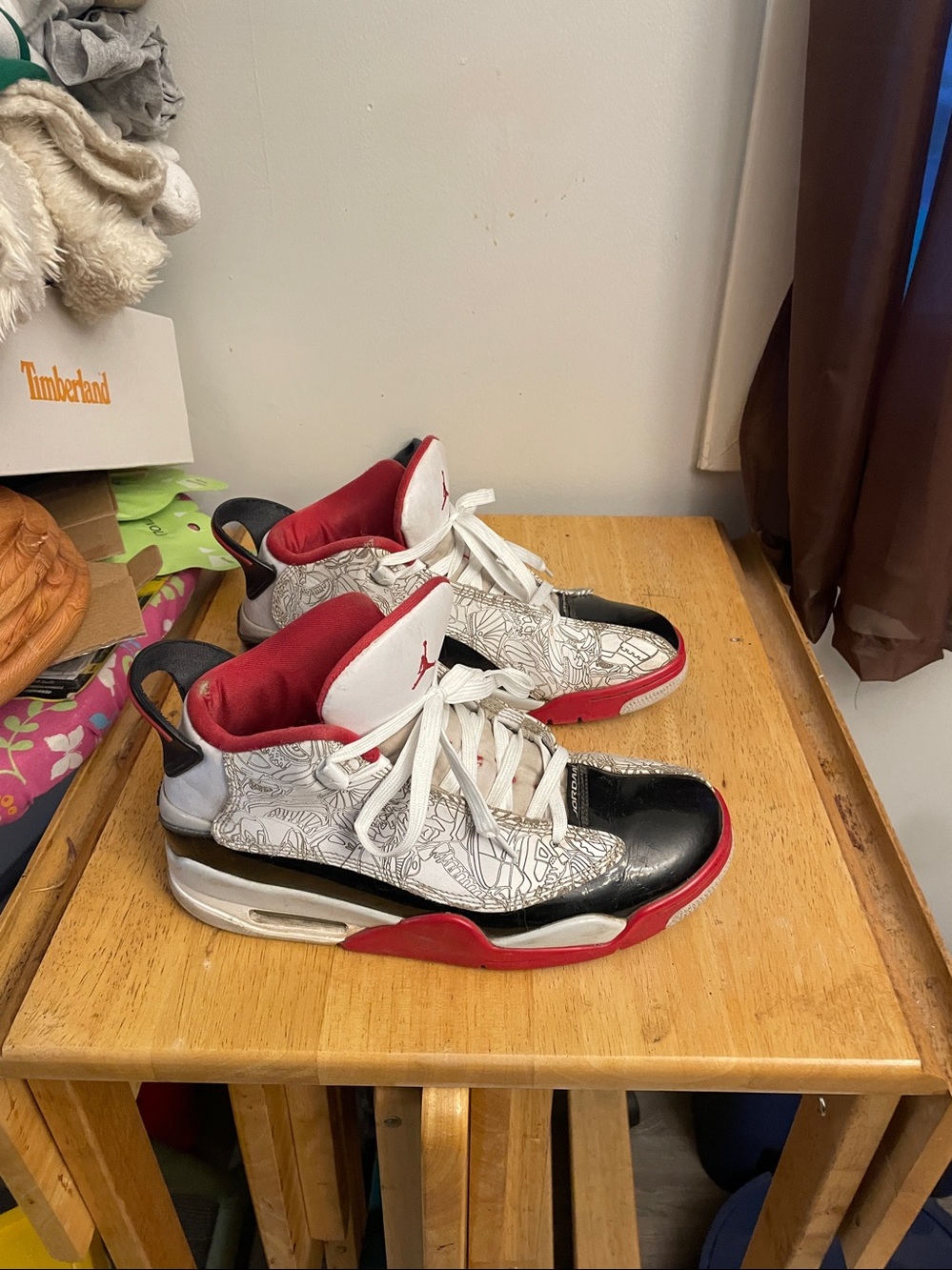 Jordan Kids White, Black & Red Graphic Basketball Sneakers - Picture 3 of 7